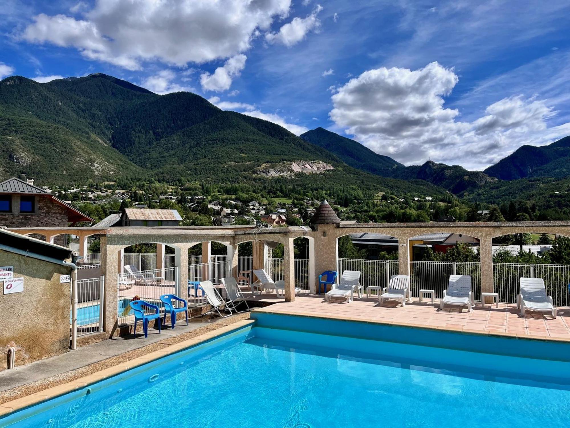 Le Catinat Fleuri Hotel Guillestre Luaran gambar