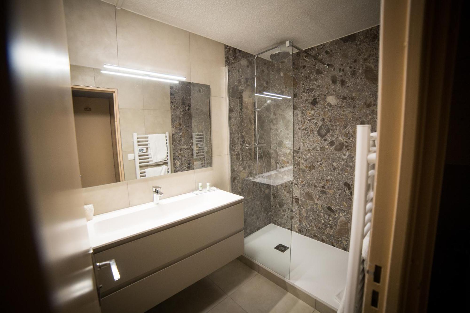 Le Catinat Fleuri Hotel Guillestre Luaran gambar